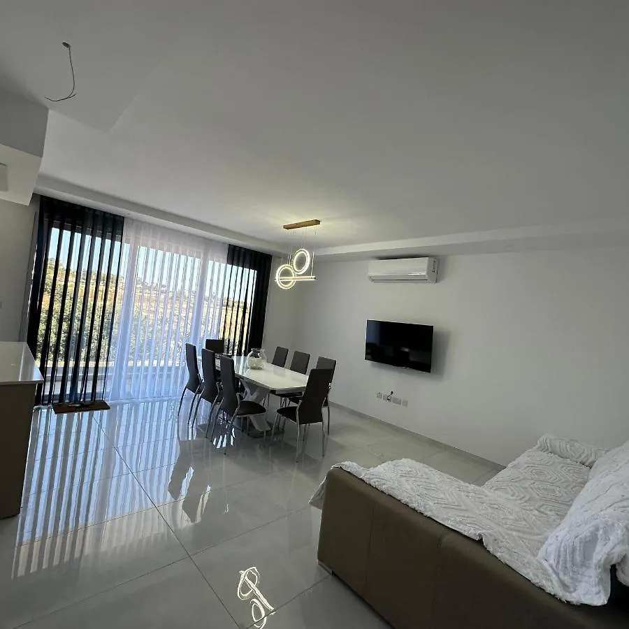 One100 Apartments Marsaxlokk Malta